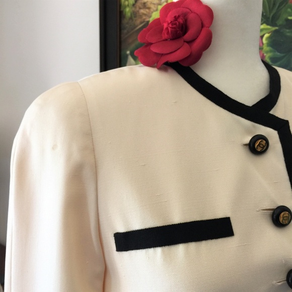 CHANEL IVORY GROSGRAIN TRIMMED TUNIC - Picture 4 of 8